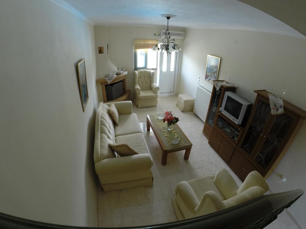 Irini'S Villa Аргостоліон Номер фото