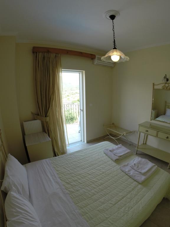 Irini'S Villa Аргостоліон Номер фото